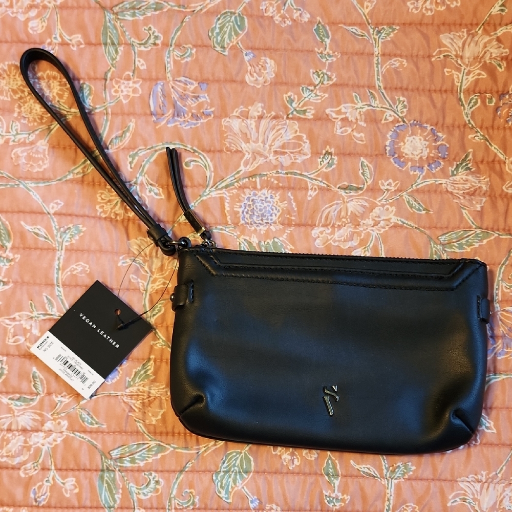 Simply Vera Vera Wang Black Wristlet